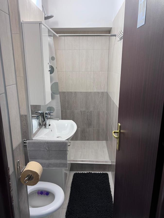 Victoria Apartment Miercurea Ciuc Buitenkant foto